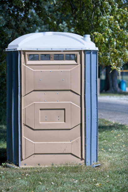 Best Construction site porta potty rental  in Keshena, WI